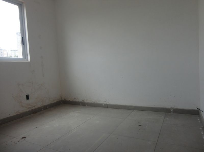 Apartamento à venda com 2 quartos, 63m² - Foto 8