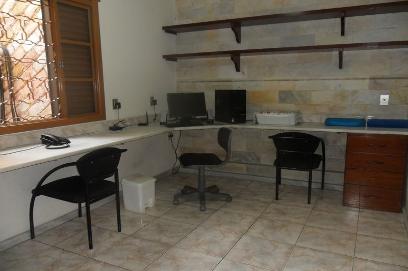 Casa à venda com 3 quartos, 163m² - Foto 11