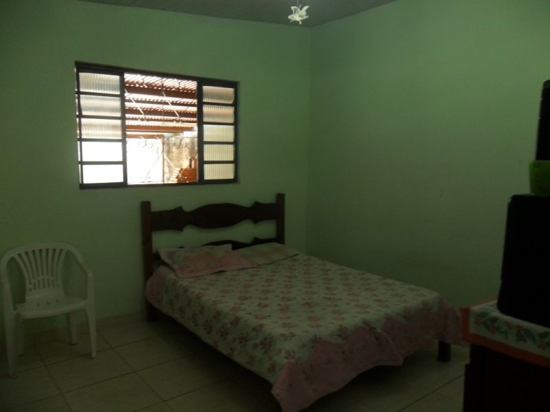 Casa à venda com 4 quartos, 165m² - Foto 2