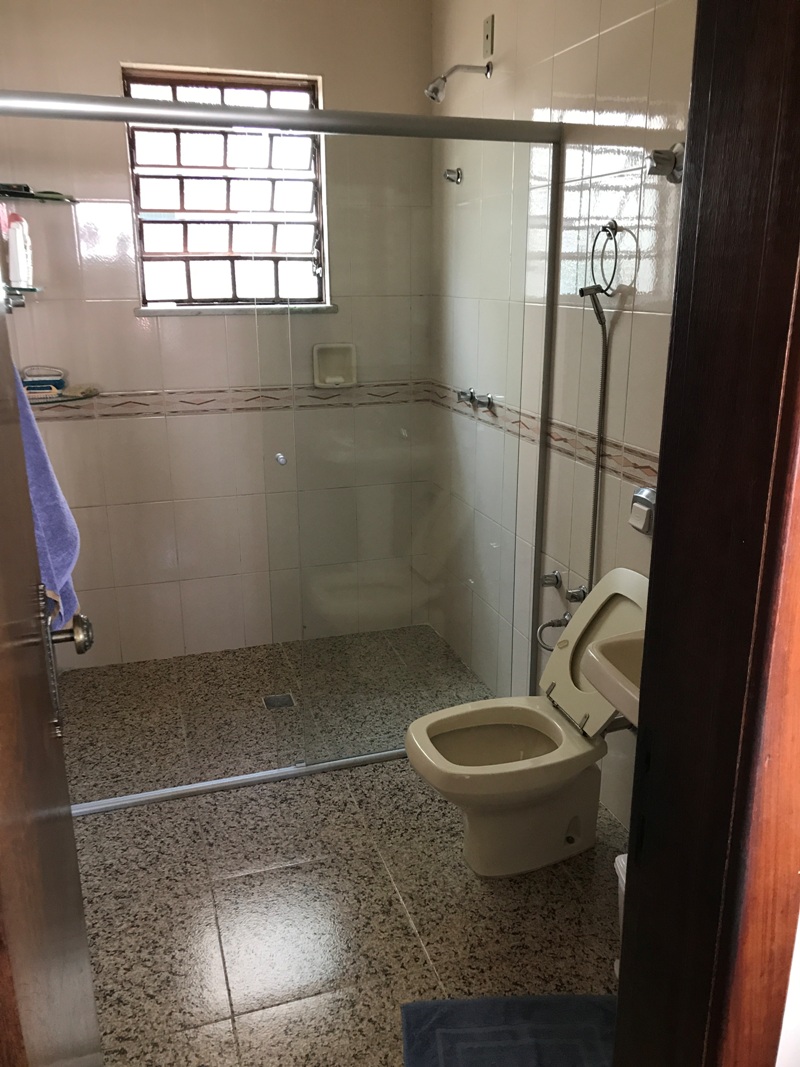 Casa à venda com 5 quartos, 332m² - Foto 18