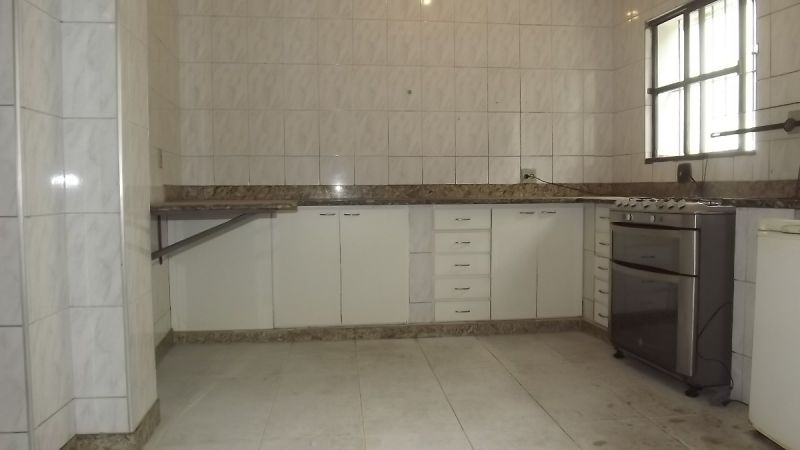 Casa à venda com 3 quartos, 370m² - Foto 12