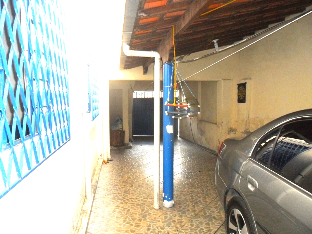 Casa à venda com 5 quartos, 296m² - Foto 2