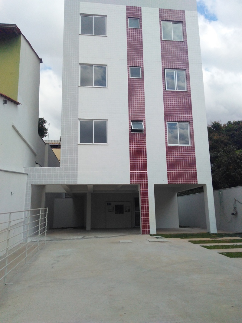 Apartamento à venda com 2 quartos, 47m² - Foto 1