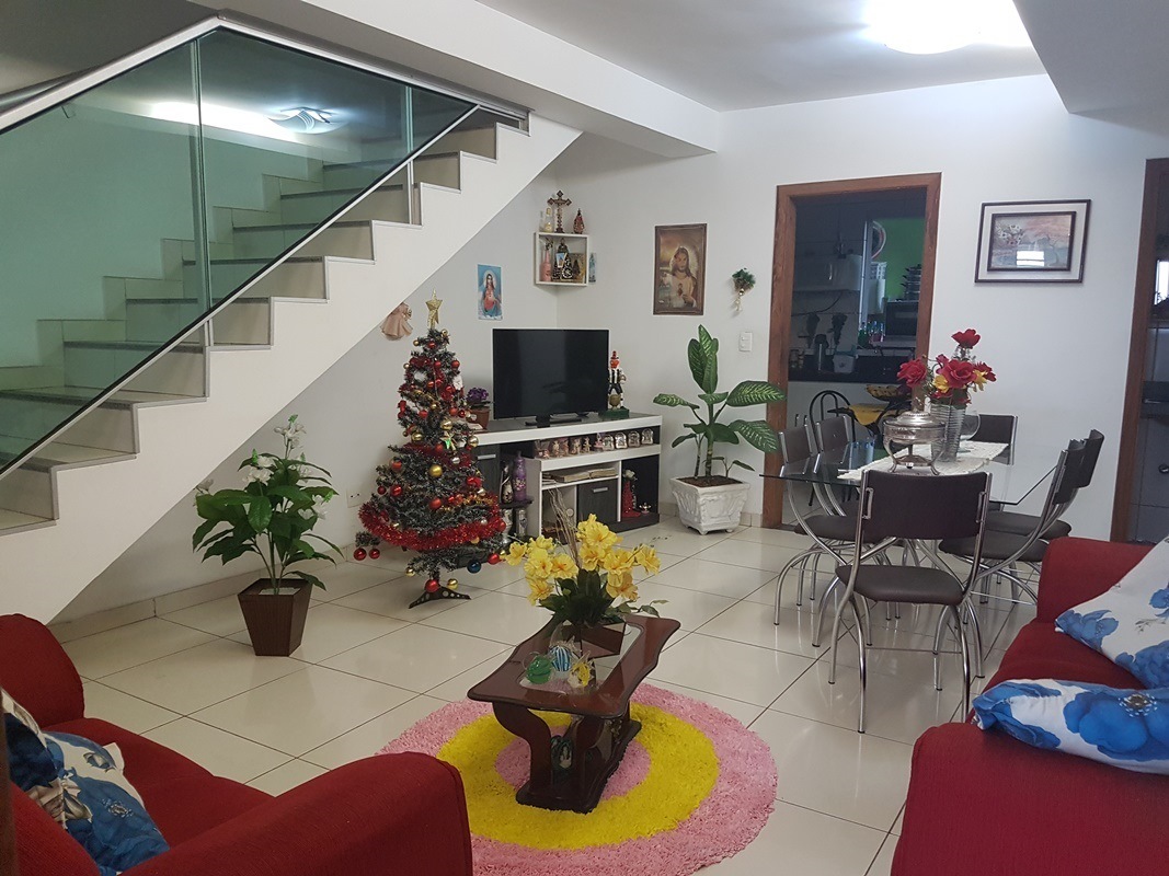 Casa à venda com 3 quartos, 107m² - Foto 3