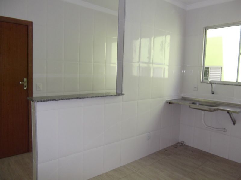 Apartamento à venda com 3 quartos, 93m² - Foto 4