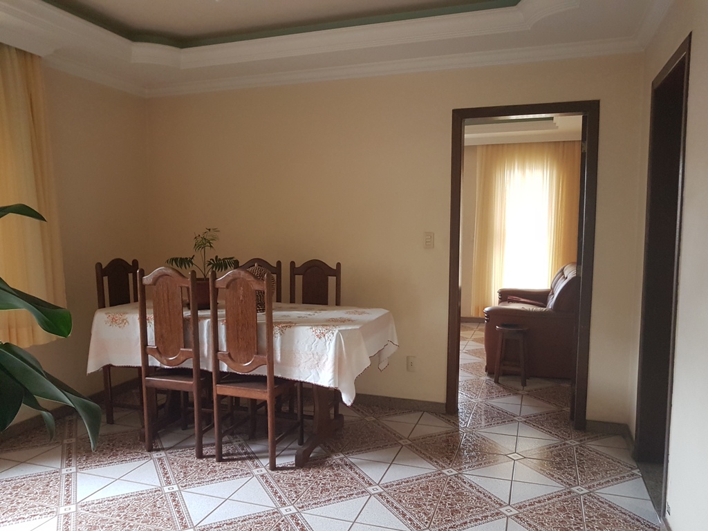 Apartamento à venda com 3 quartos, 107m² - Foto 1