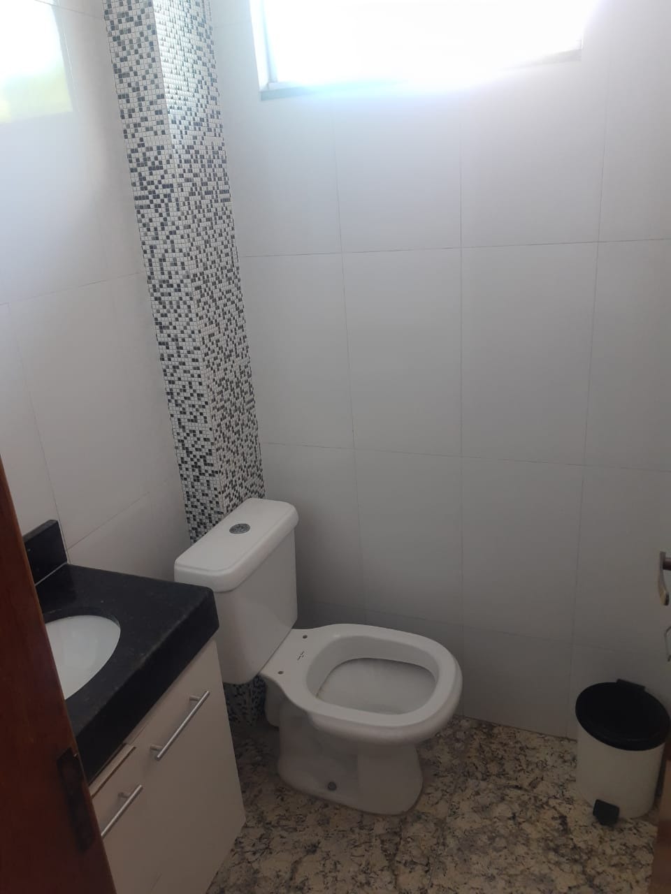 Casa à venda com 3 quartos, 90m² - Foto 11