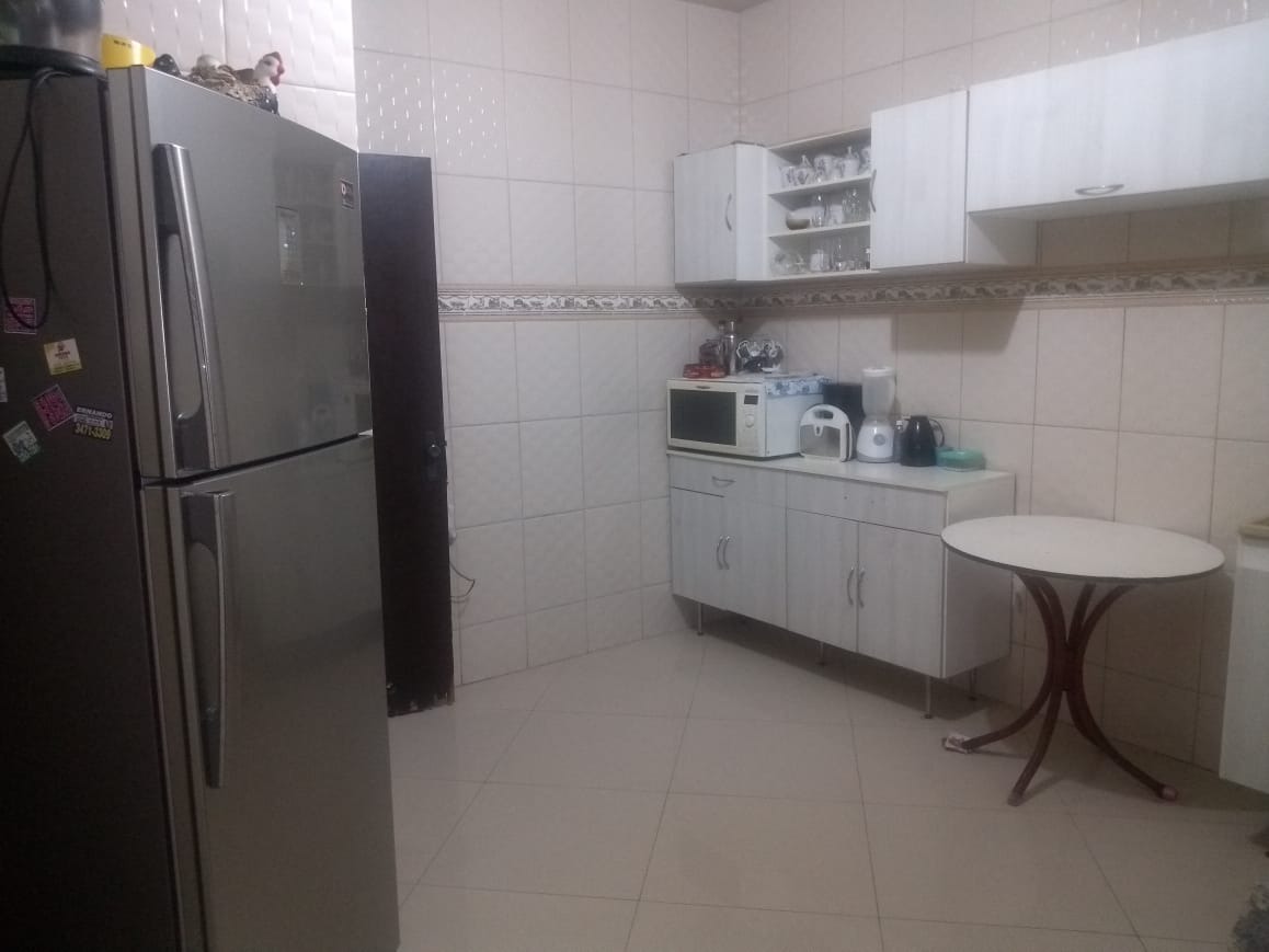 Casa à venda com 3 quartos, 110m² - Foto 11