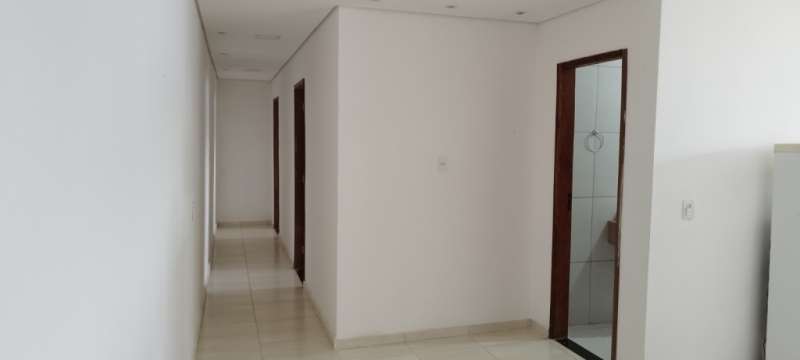 Casa à venda com 2 quartos, 200m² - Foto 3