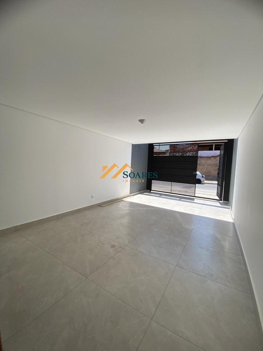 Casa à venda com 3 quartos, 180m² - Foto 3