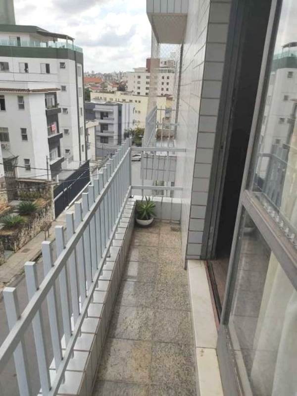 Apartamento à venda com 3 quartos, 130m² - Foto 22