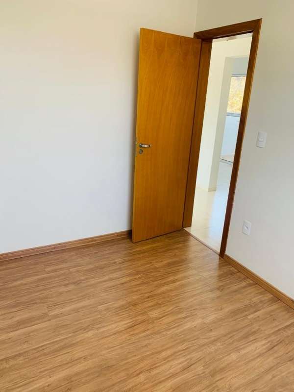 Apartamento à venda com 2 quartos, 126m² - Foto 2