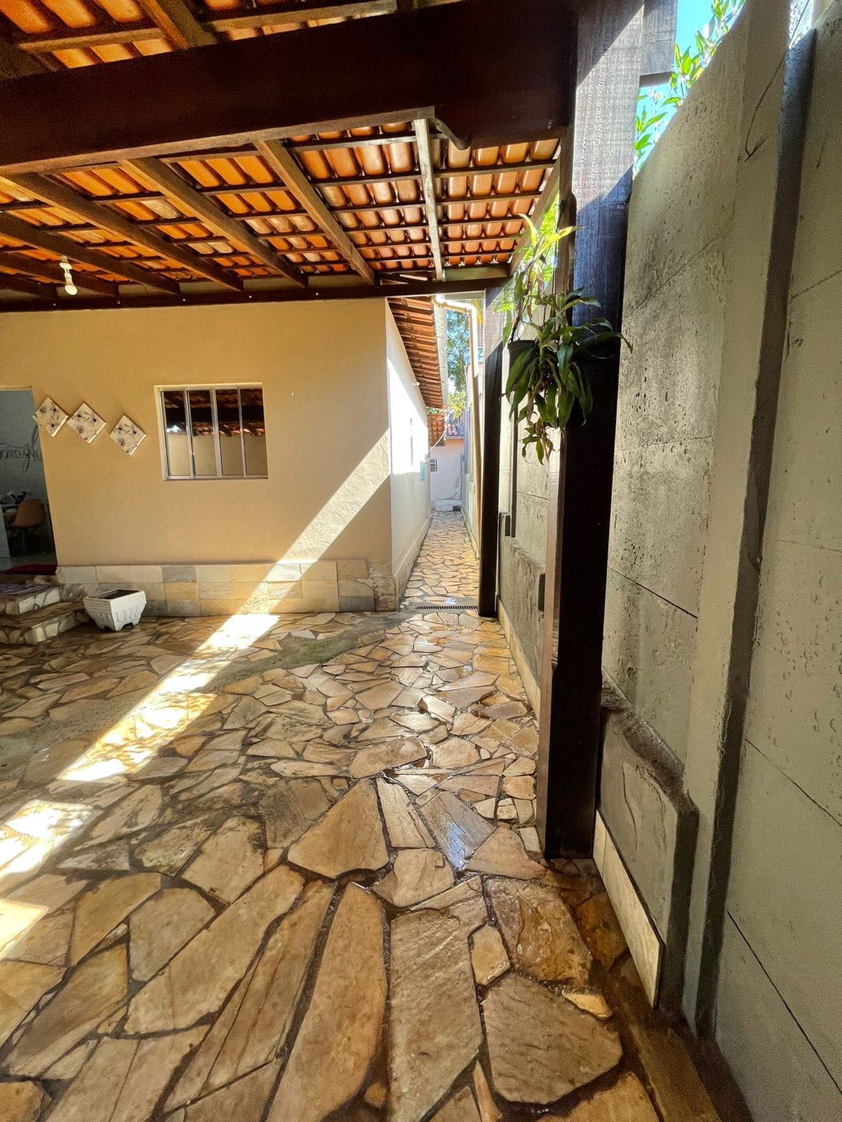 Casa à venda com 3 quartos, 64m² - Foto 8