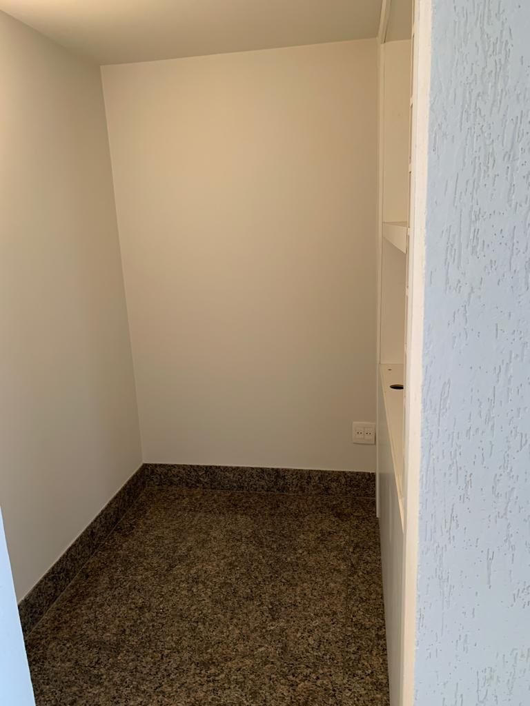 Apartamento à venda com 5 quartos, 330m² - Foto 16