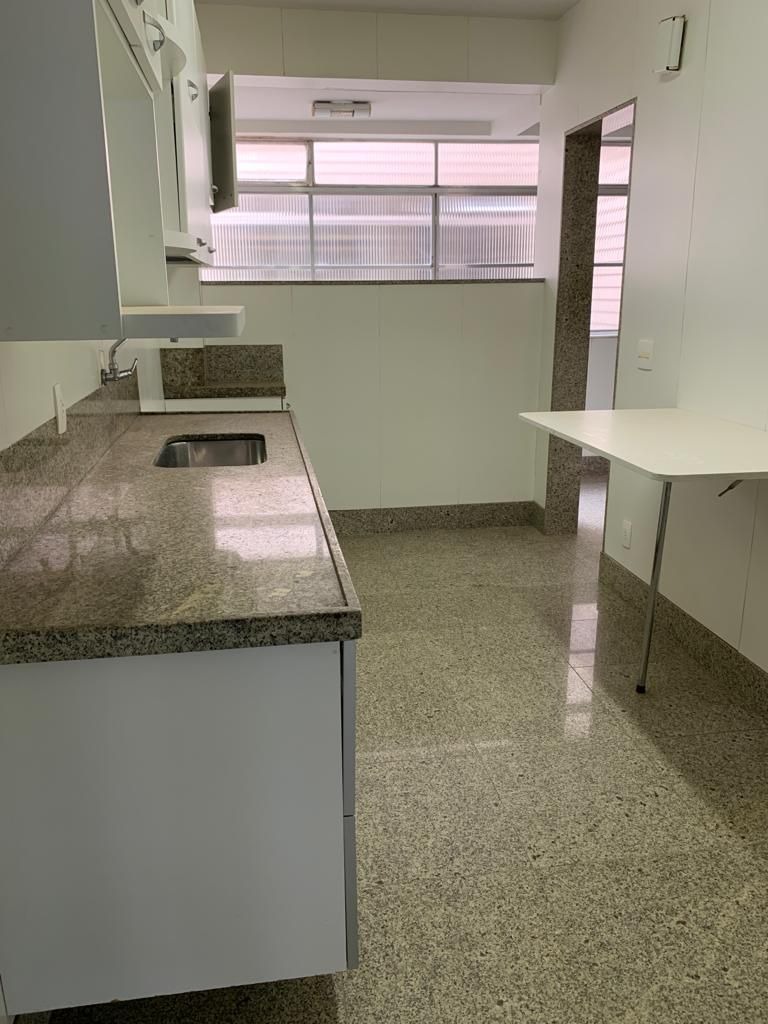 Apartamento à venda com 5 quartos, 330m² - Foto 24