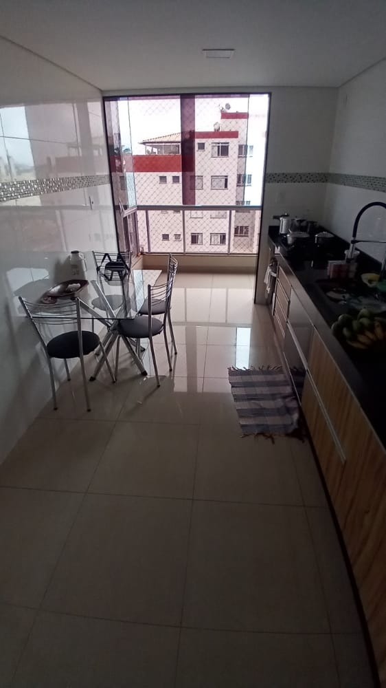 Cobertura à venda com 4 quartos, 235m² - Foto 2