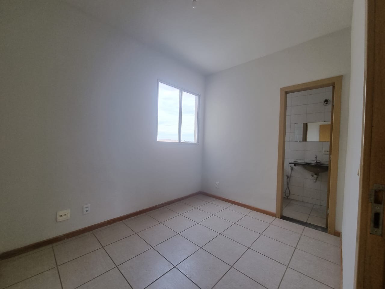 Apartamento à venda com 3 quartos, 70m² - Foto 4