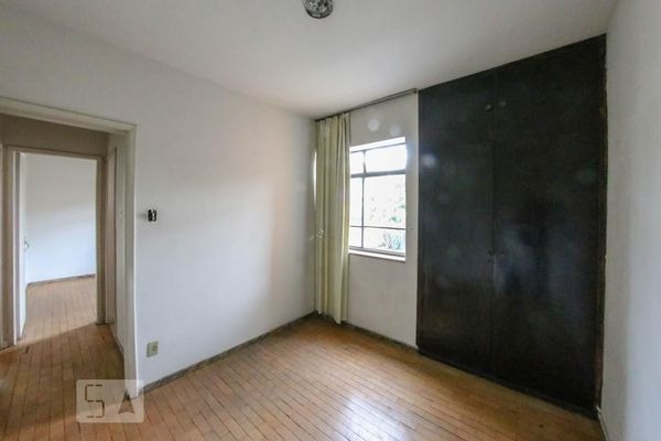 Apartamento à venda com 3 quartos, 90m² - Foto 4