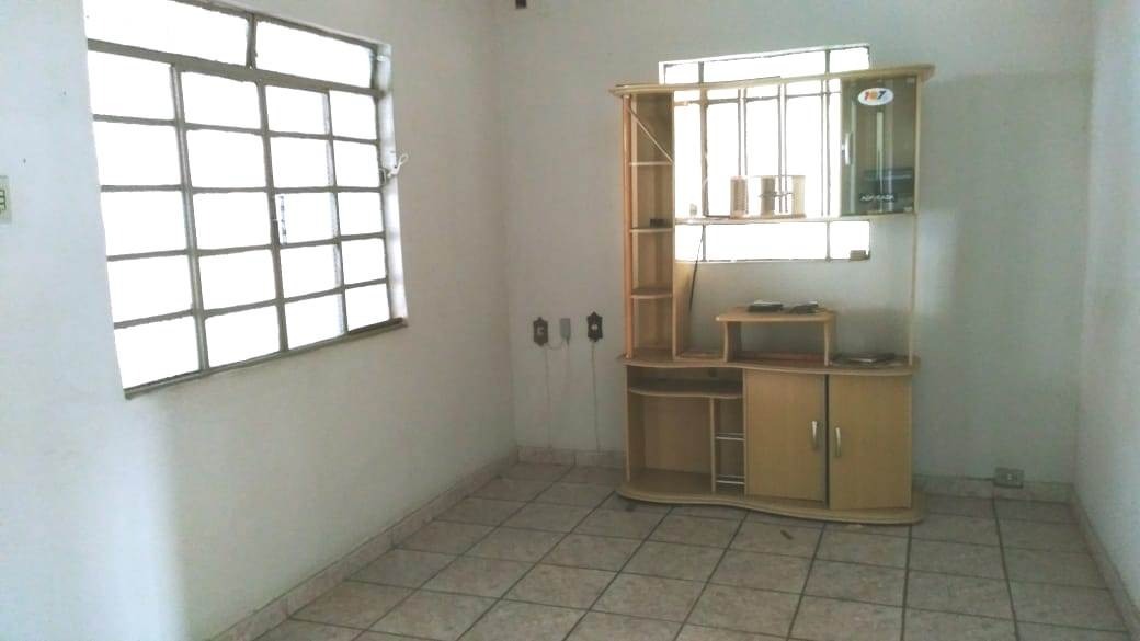 Casa à venda com 8 quartos, 360m² - Foto 7