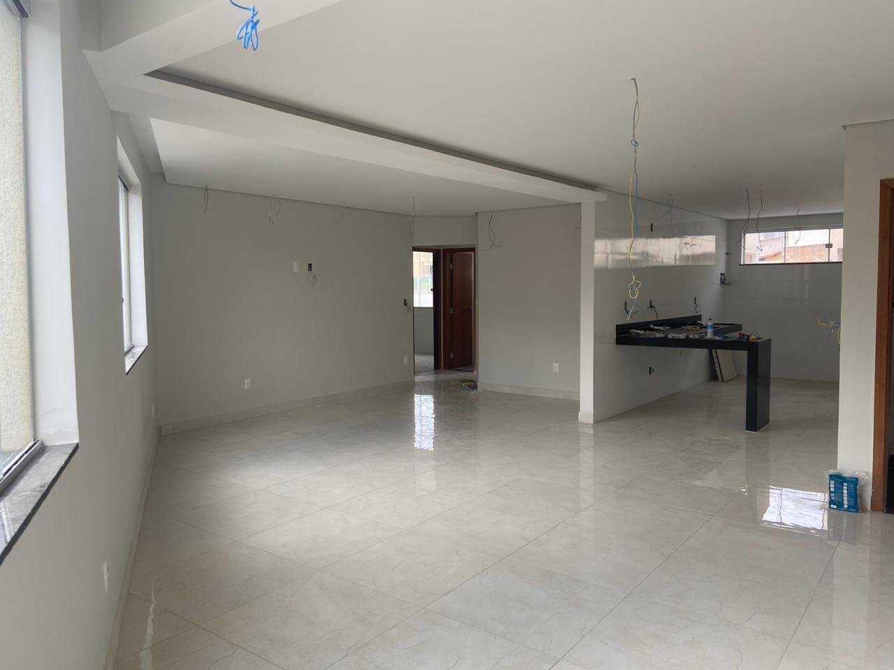 Cobertura à venda com 3 quartos, 256m² - Foto 3