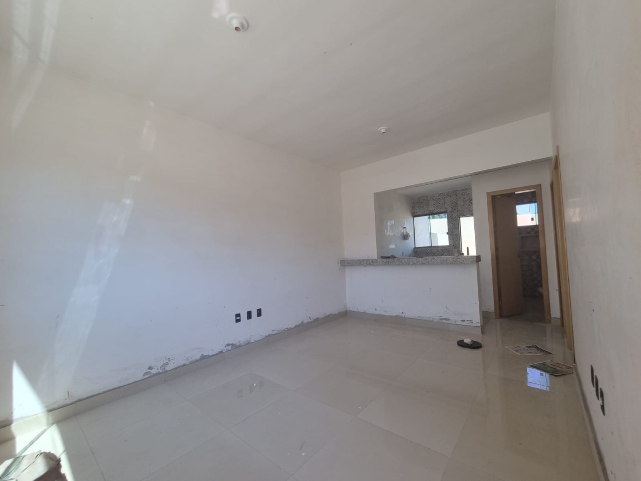 Casa à venda com 2 quartos, 65m² - Foto 13