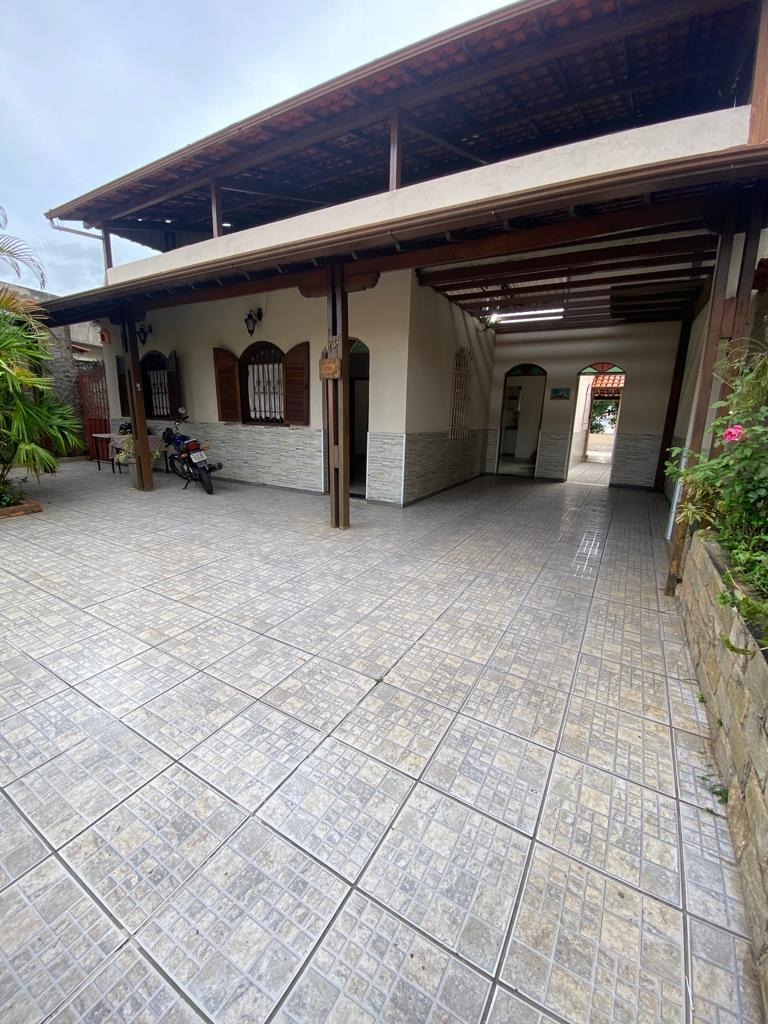 Casa à venda com 3 quartos, 300m² - Foto 4