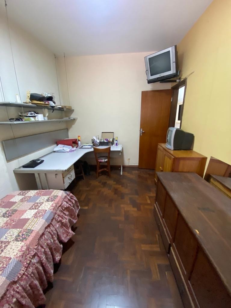 Casa à venda com 3 quartos, 300m² - Foto 17