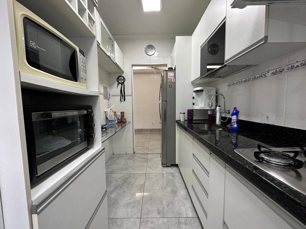 Apartamento à venda com 2 quartos, 100m² - Foto 9