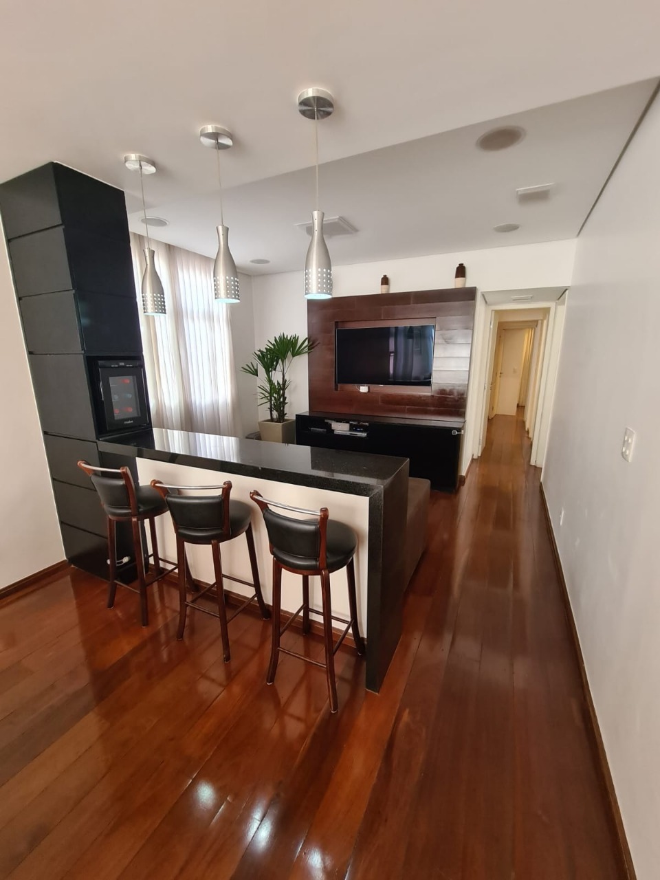 Apartamento à venda com 3 quartos, 116m² - Foto 1