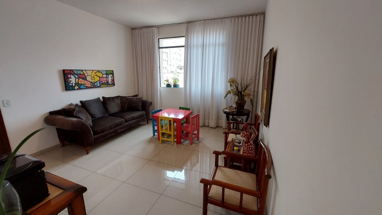 Apartamento à venda com 4 quartos, 150m² - Foto 4