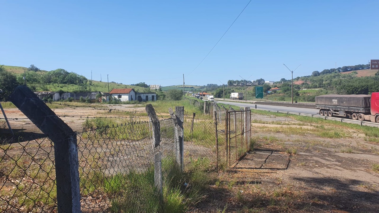 Terreno à venda, 242000m² - Foto 4