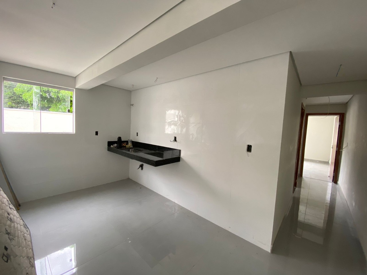 Apartamento à venda com 2 quartos, 96m² - Foto 3