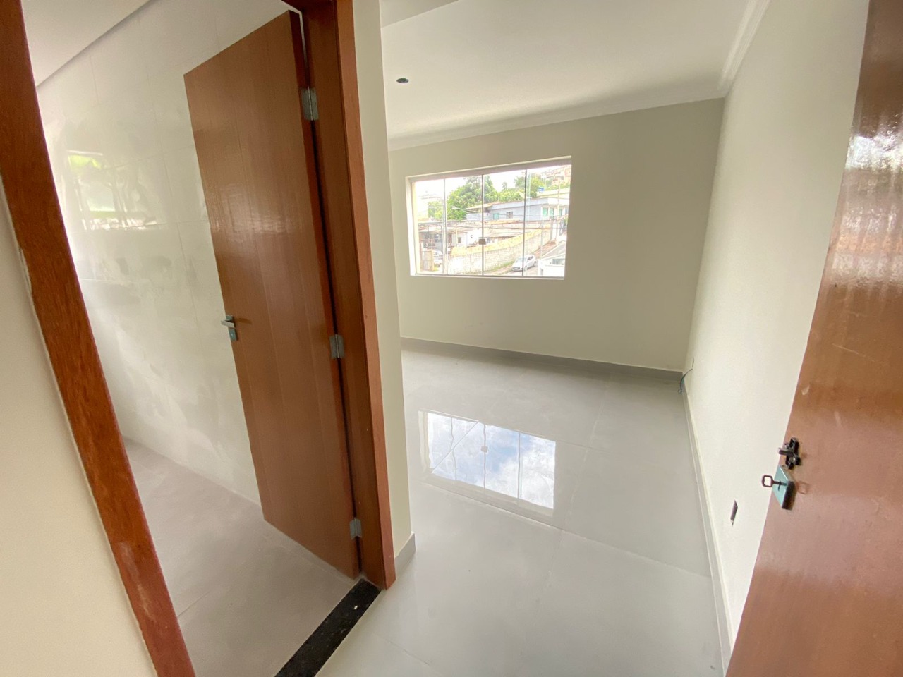 Apartamento à venda com 2 quartos, 96m² - Foto 2