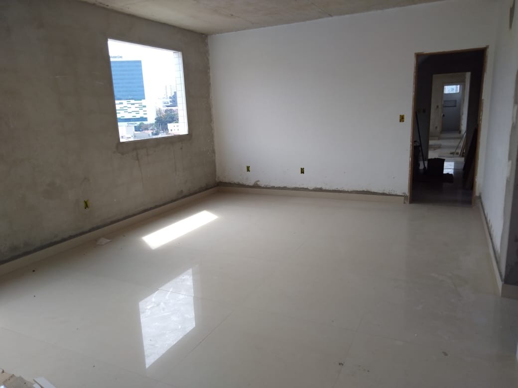 Apartamento à venda com 3 quartos, 60m² - Foto 1