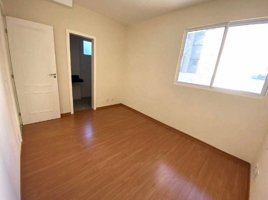 Apartamento à venda com 3 quartos, 85m² - Foto 17