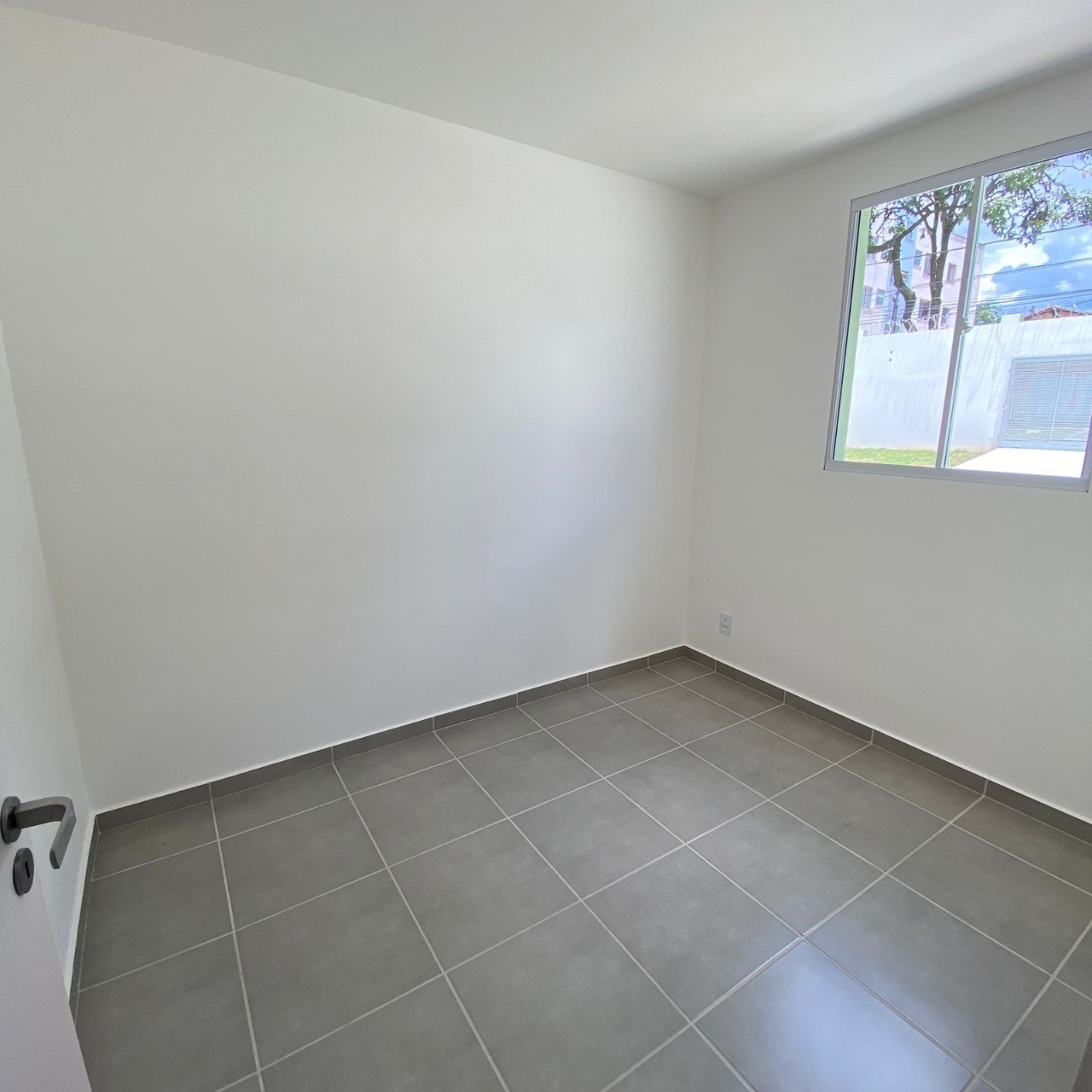 Apartamento à venda com 2 quartos, 44m² - Foto 3