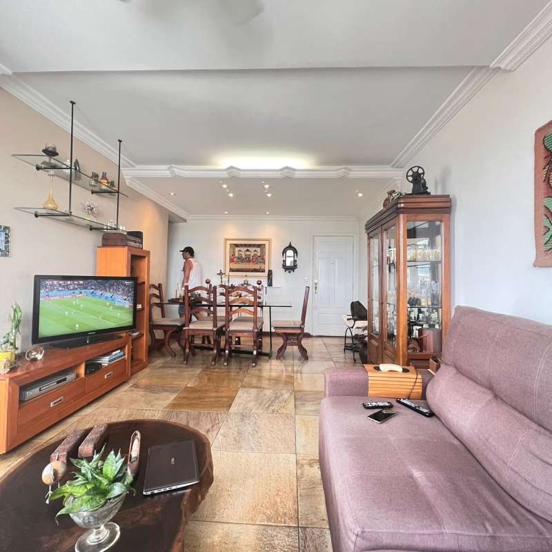 Apartamento à venda com 3 quartos, 235m² - Foto 1