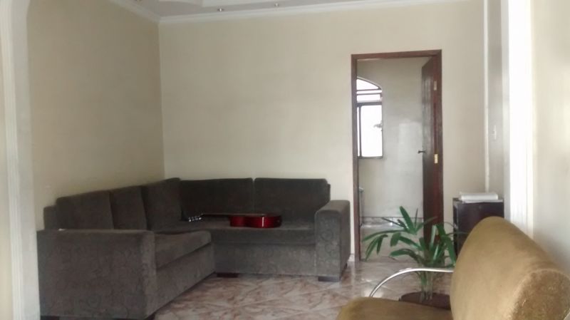 Casa à venda com 3 quartos, 120m² - Foto 2