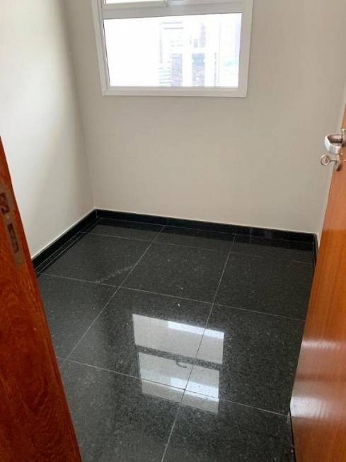 Apartamento à venda com 3 quartos, 105m² - Foto 6