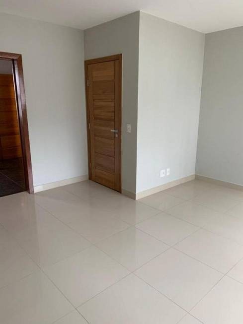 Apartamento à venda com 3 quartos, 105m² - Foto 1