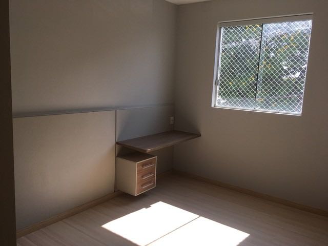 Apartamento à venda com 3 quartos, 80m² - Foto 13