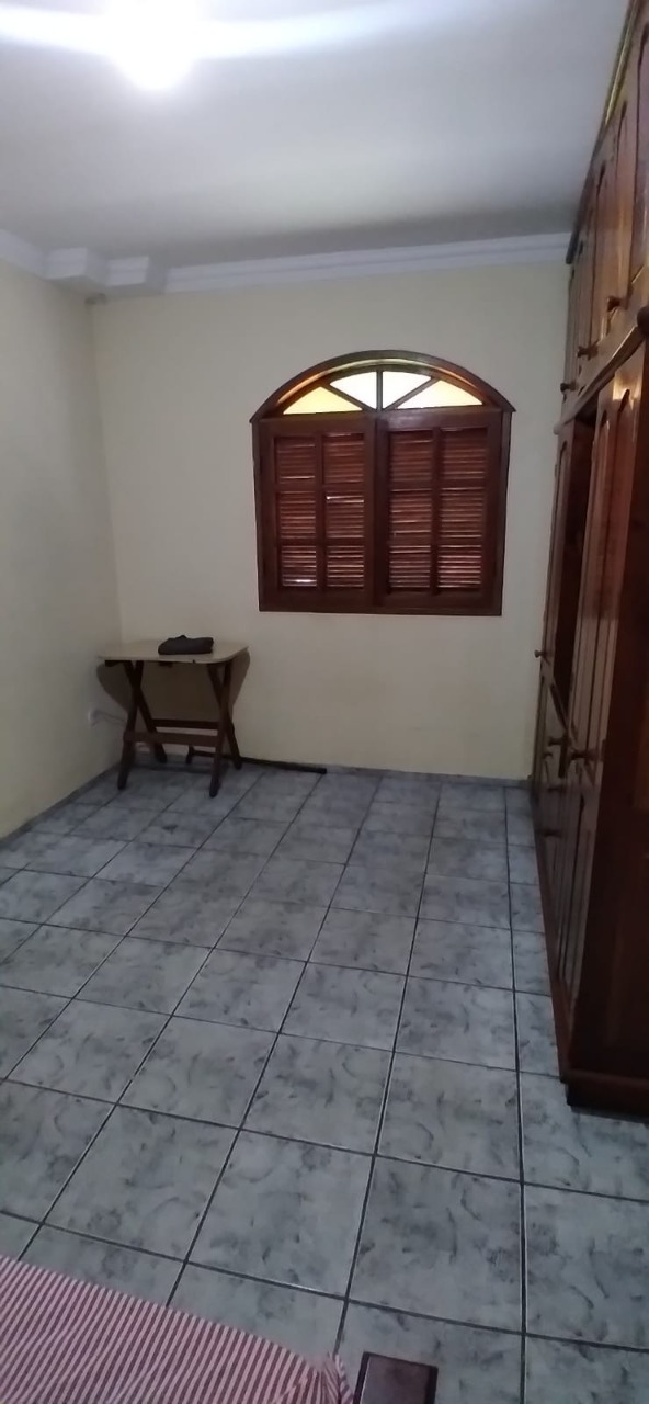 Casa à venda com 2 quartos, 240m² - Foto 6