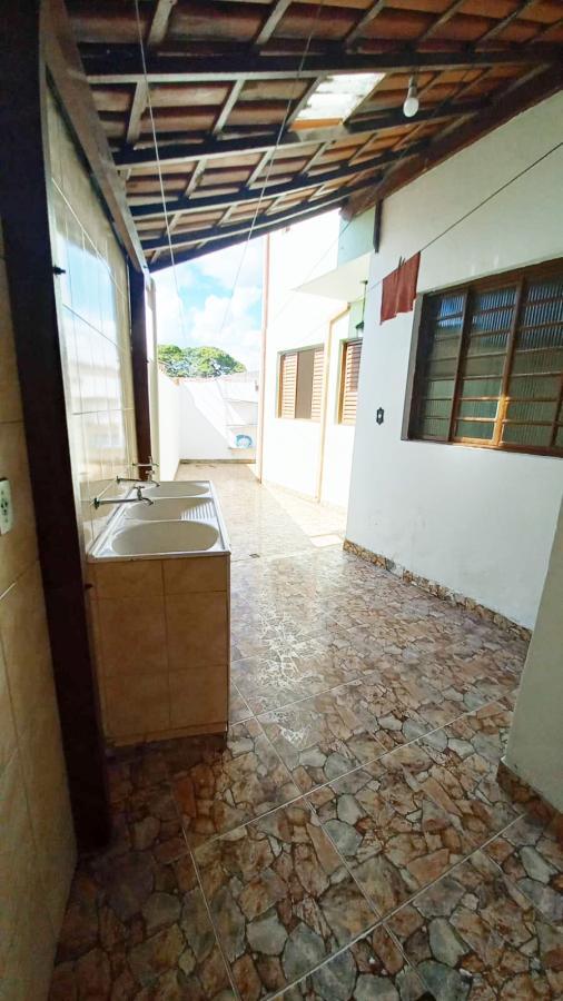 Casa à venda com 3 quartos, 180m² - Foto 12