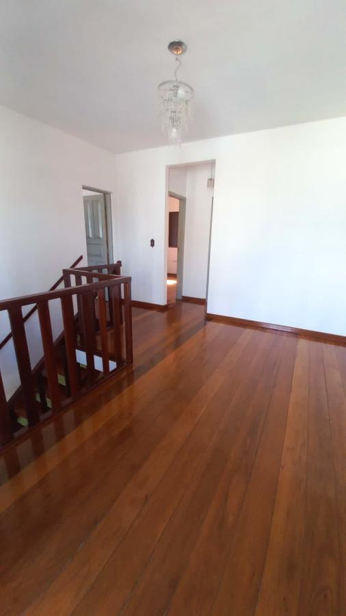 Casa à venda com 3 quartos, 180m² - Foto 16