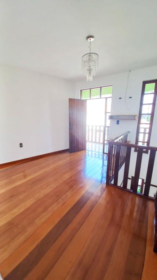 Casa à venda com 3 quartos, 180m² - Foto 5