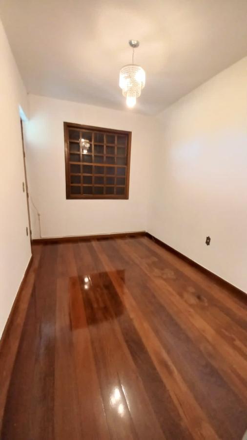 Casa à venda com 3 quartos, 180m² - Foto 6