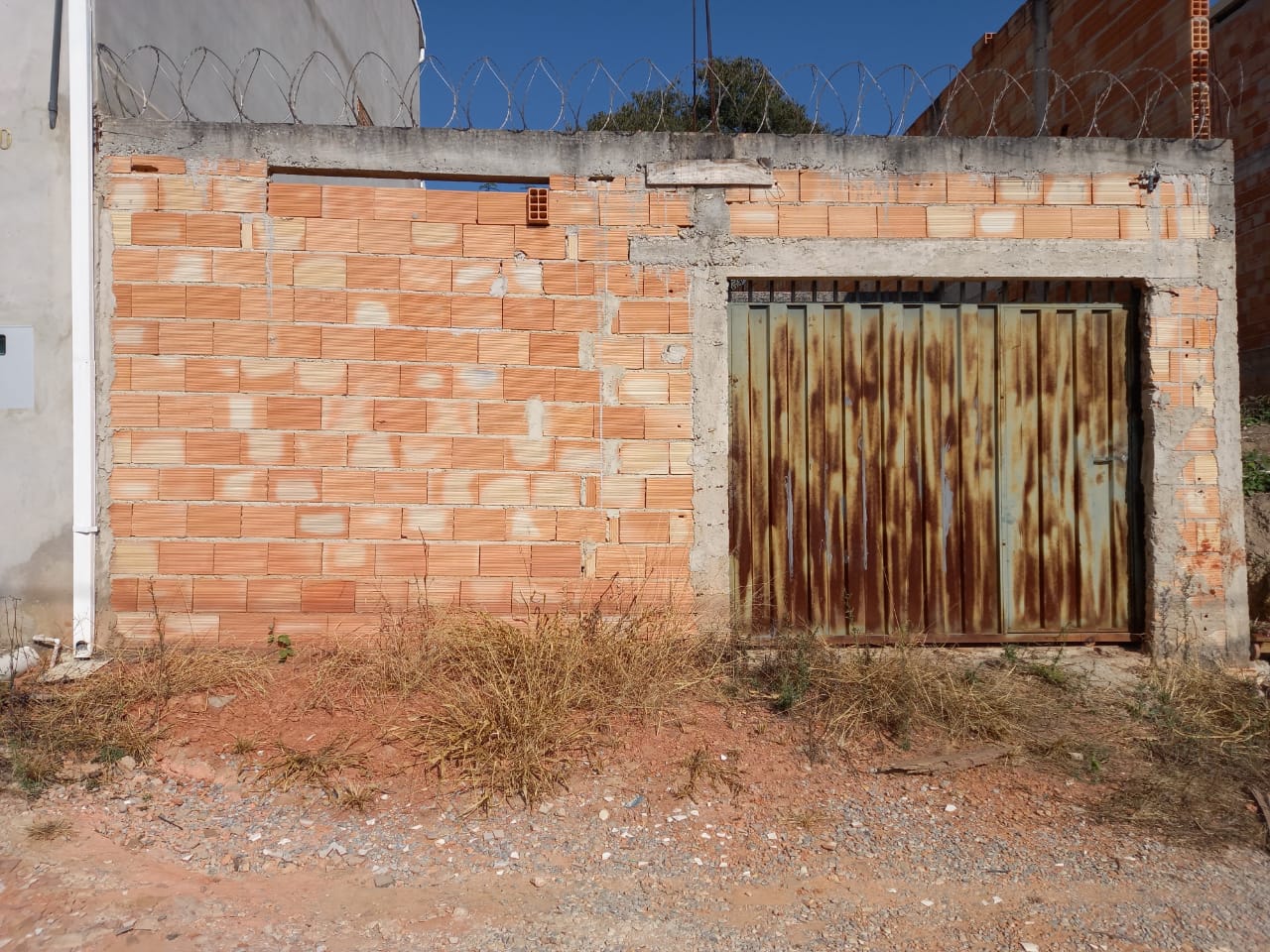 Terreno à venda, 180m² - Foto 2