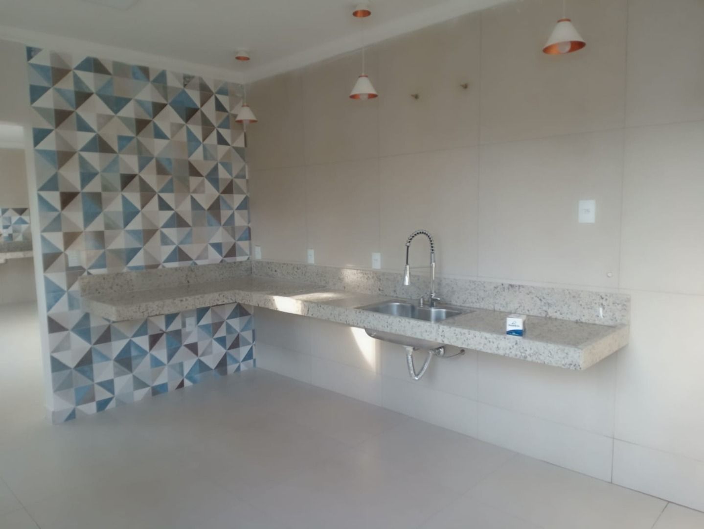 Casa à venda com 4 quartos, 320m² - Foto 4