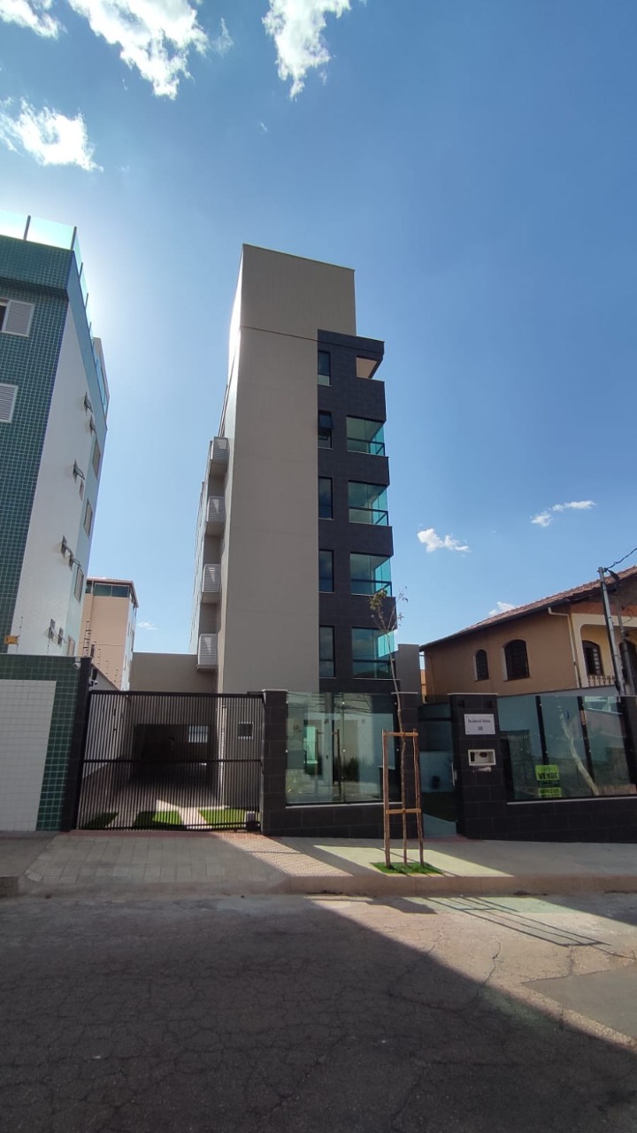 Apartamento à venda com 4 quartos, 106m² - Foto 1