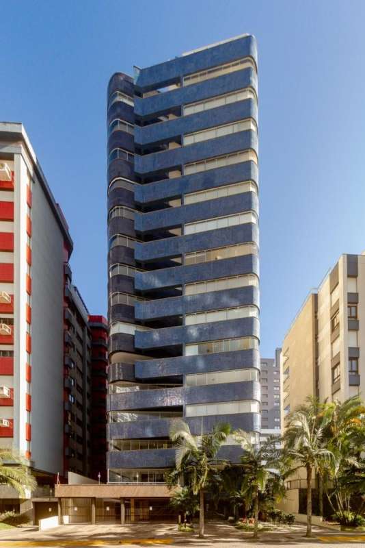 Apartamento à venda com 3 quartos, 124m² - Foto 1